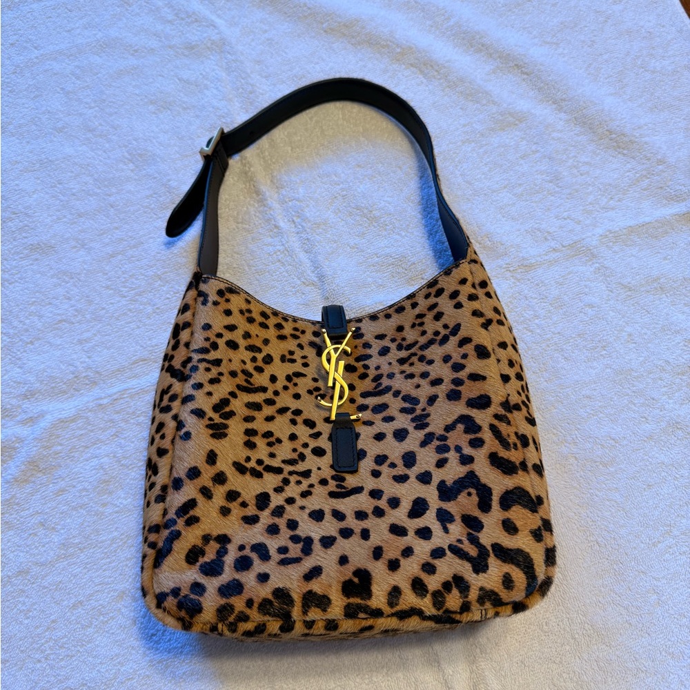 Saint Laurent
Le 5 A 7 Small Hobo Bag in Leopard-Print Calf Hair